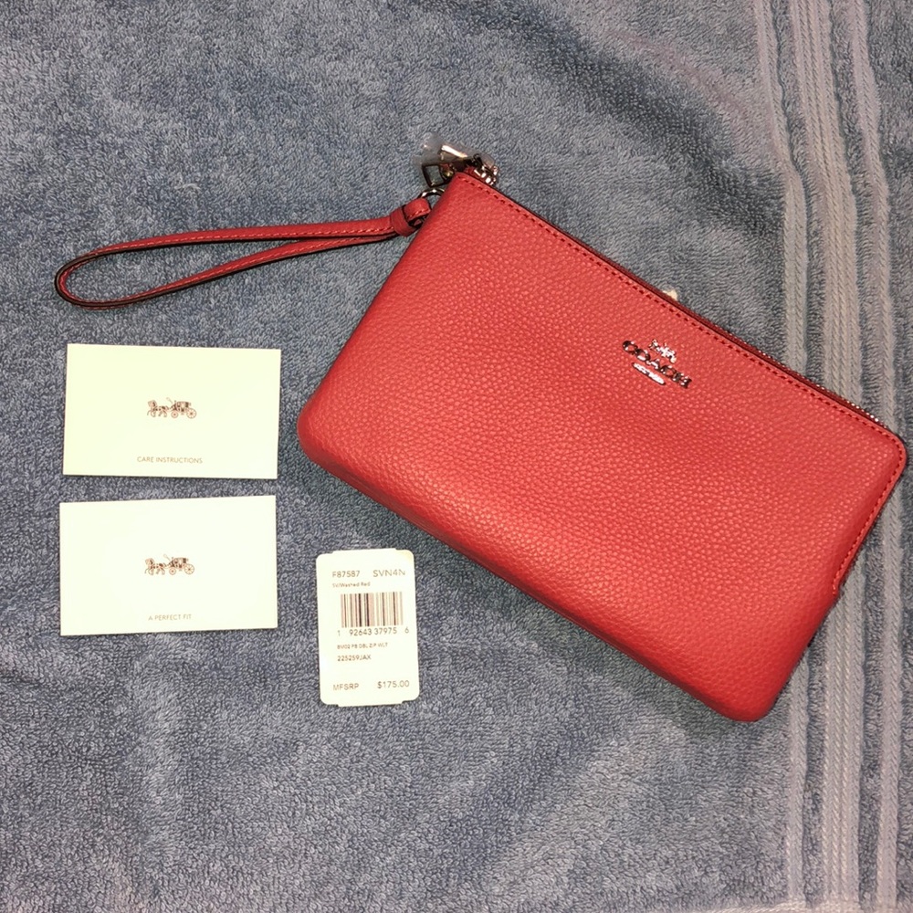 Coach F87587 Double Zip Pebble Leather Wallet
